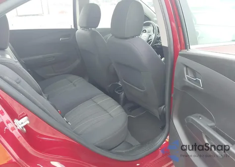 2015 Chevrolet Sonic Lt Auto z USA, uszkodzony, nr VIN 1G1JC5SH7F4174962